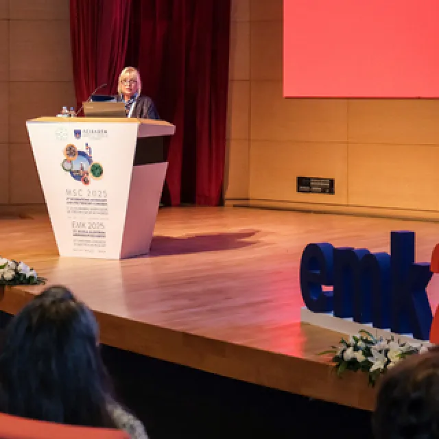 EMK 2025 ve MSC 2025 Kongrelerinde Mikroskopi Teknolojisinin Geldiği Son Nokta Anlatıldı