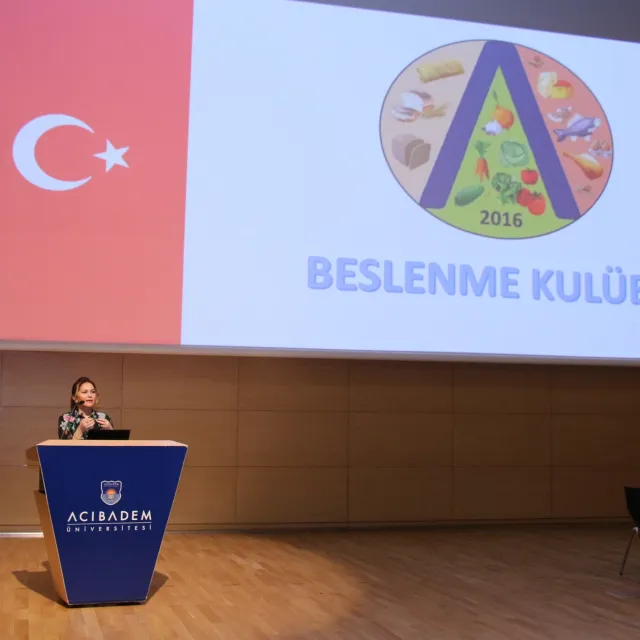 Beslenme Kulübü'nün düzenlediği Kariyer Buluşması gerçekleşti