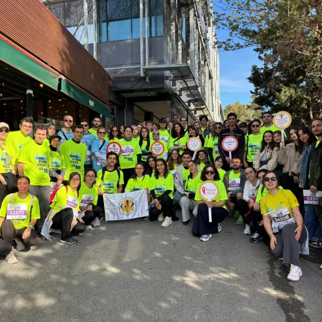 Hemşirelik Öğrencilerinden İstanbul Maratonu'nda Dayanışma ve Farkındalık Etkinliği