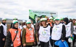 Öğrencilerimiz Sürdürülebilir Gelecek İçin Ağaç Dikme Etkinliği Düzenledi