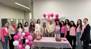 Acıbadem Üniversitesi’nde "Pembe Ekim" Etkinliğiyle Meme Kanserine Dikkat Çekildi